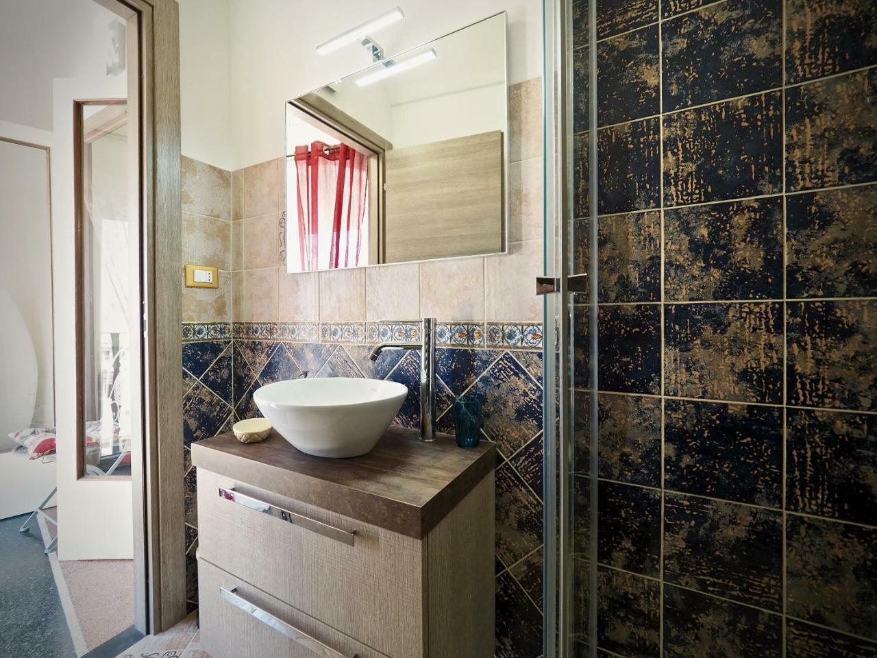 Romantic Suite Con Vista San Donato Genova Eksteriør billede